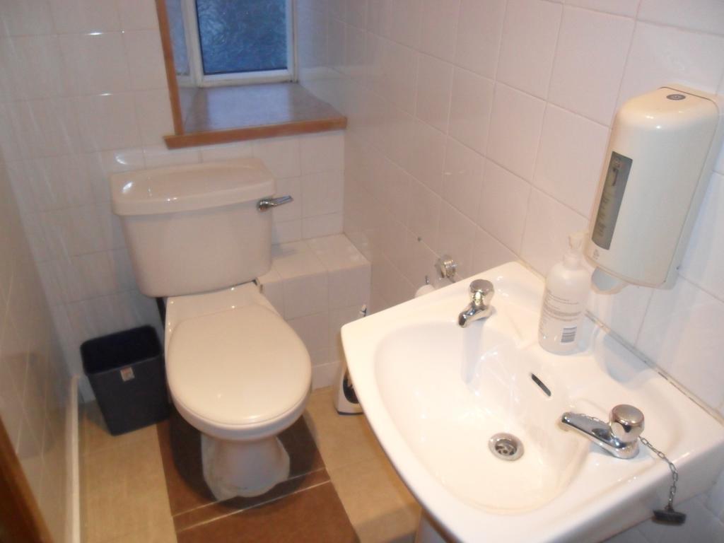 Sandras Backpackers Терсо Номер фото